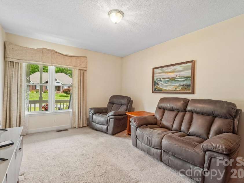 250 Rumple Hill Drive, Statesville, NC 28677.  MLS# CAR4394560, YatesRealty ID 33357. 