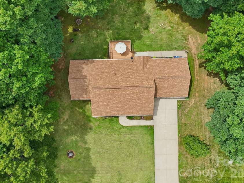 250 Rumple Hill Drive, Statesville, NC 28677.  MLS# CAR4394560, YatesRealty ID 33357. 