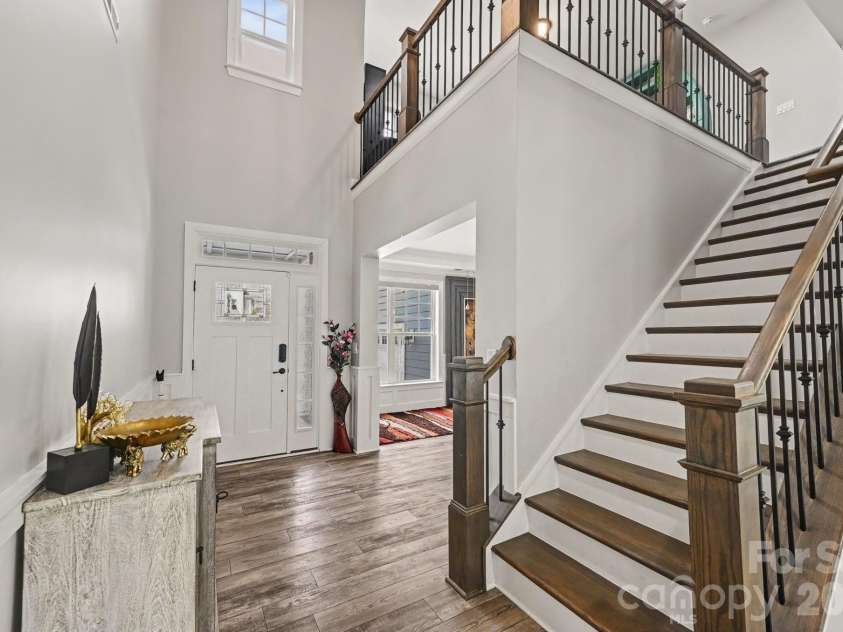 3025 Haley Circle, Davidson, NC 28036.  MLS# CAR4397162, YatesRealty ID 33358. 