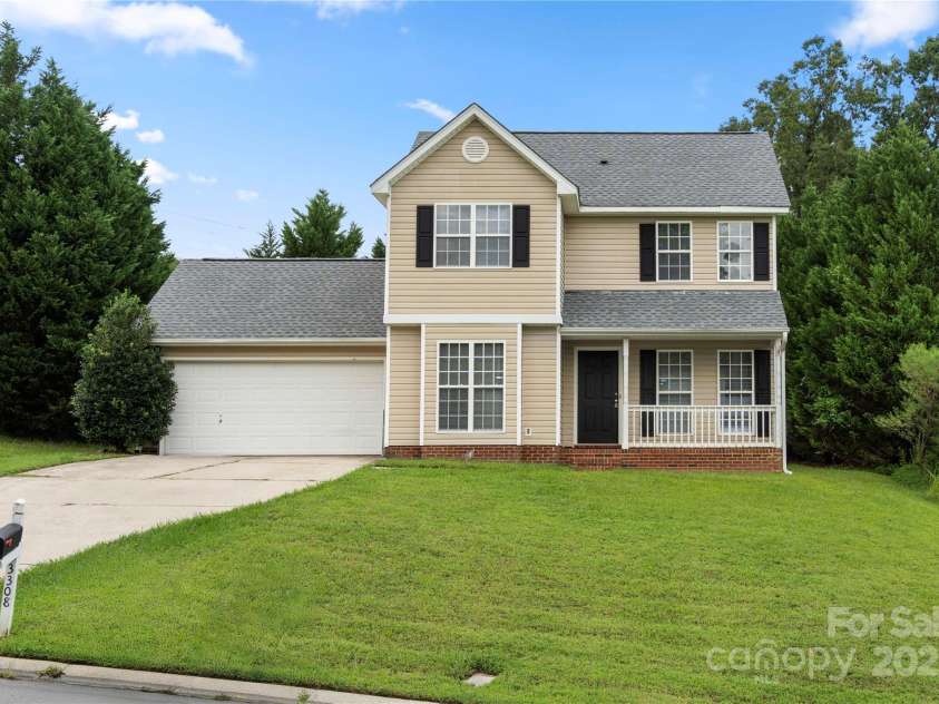 3308 Oberlin Lane, Charlotte, NC 28262.  MLS# CAR4293789, YatesRealty ID 33359. 
