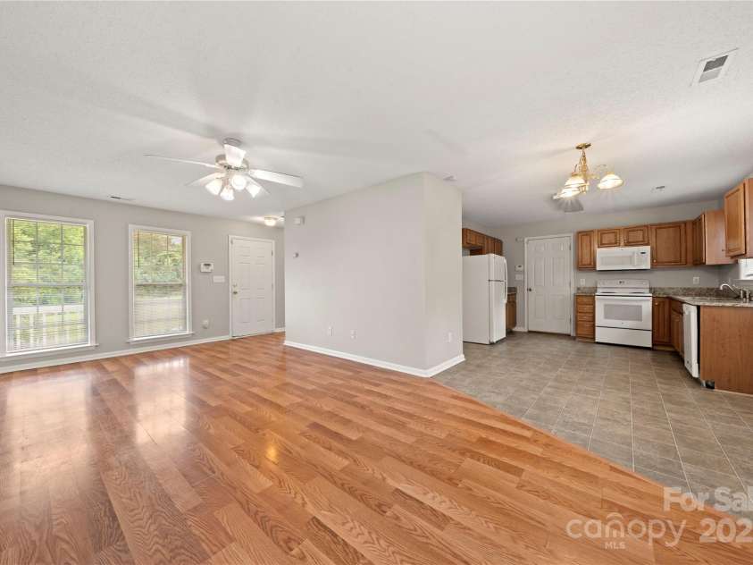 3308 Oberlin Lane, Charlotte, NC 28262.  MLS# CAR4293789, YatesRealty ID 33359. 