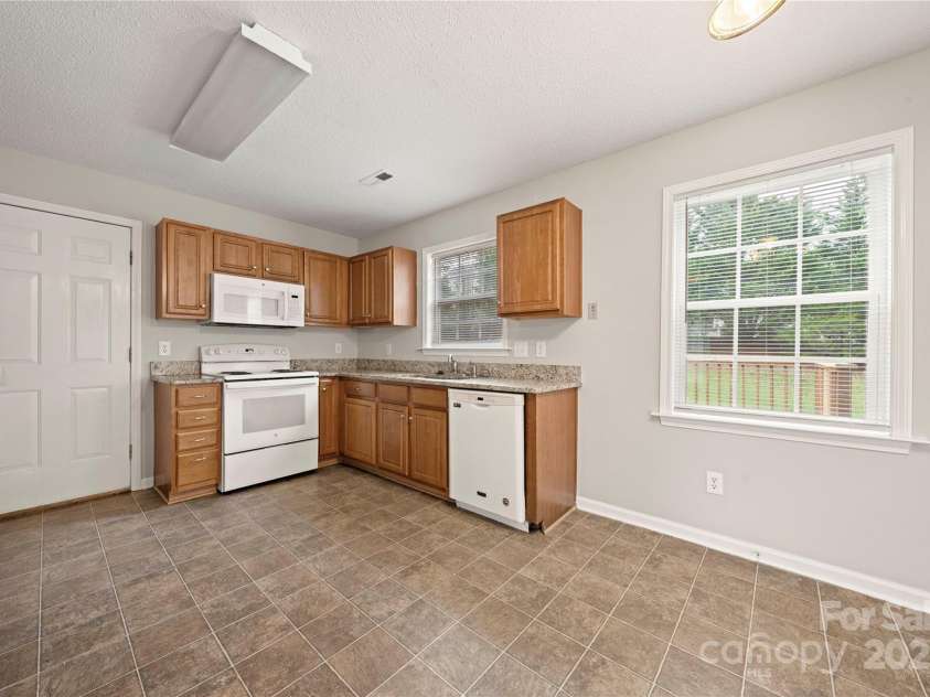 3308 Oberlin Lane, Charlotte, NC 28262.  MLS# CAR4293789, YatesRealty ID 33359. 