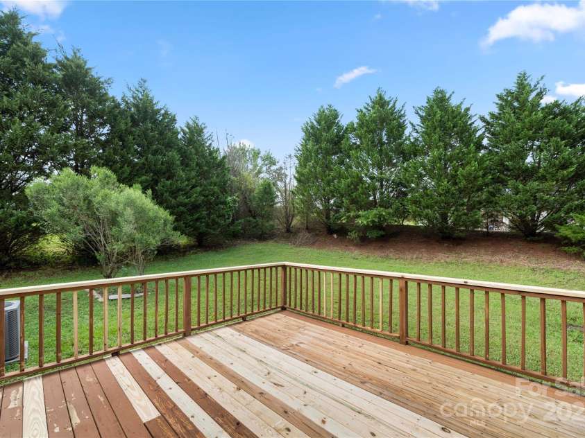 3308 Oberlin Lane, Charlotte, NC 28262.  MLS# CAR4293789, YatesRealty ID 33359. 