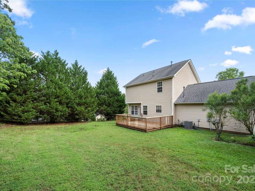 3308 Oberlin Lane, Charlotte, NC 28262.  MLS# CAR4293789, YatesRealty ID 33359. 