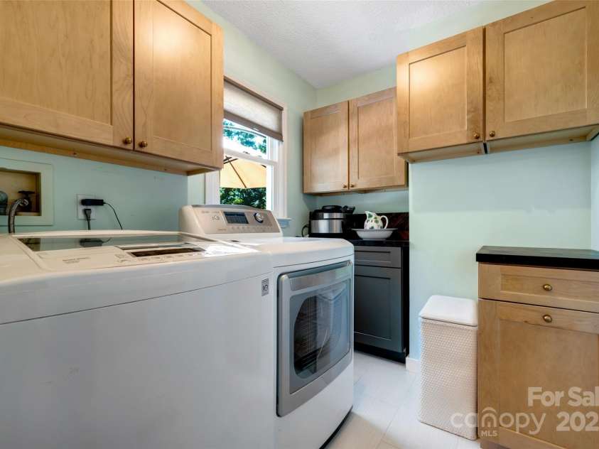 1104 High Vista Drive, Mills River, NC 28759.  MLS# CAR4287217, YatesRealty ID 3336. 