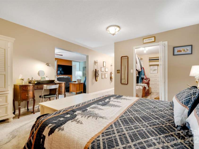 1104 High Vista Drive, Mills River, NC 28759.  MLS# CAR4287217, YatesRealty ID 3336. 