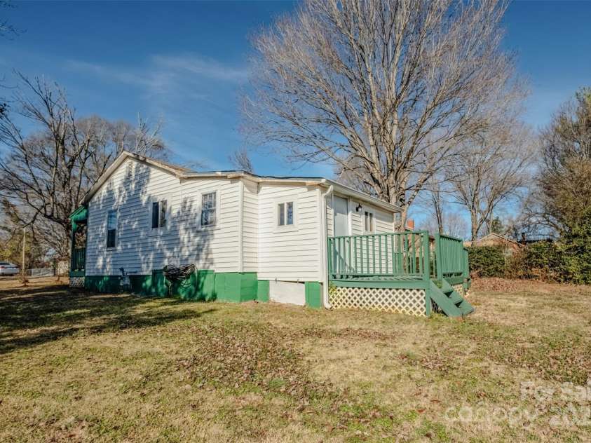 213 Bakery Lane, Statesville, NC 28677.  MLS# CAR4332534, YatesRealty ID 3336. 