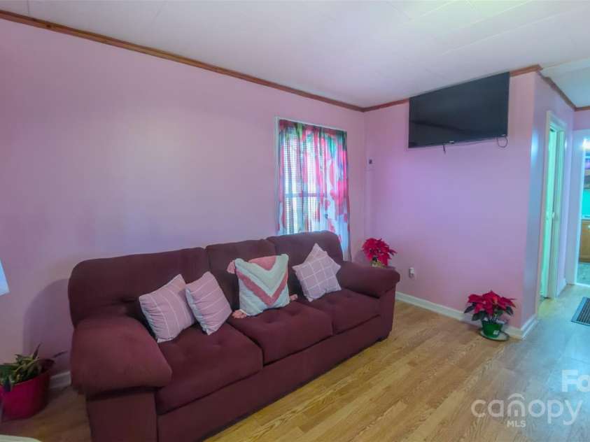 213 Bakery Lane, Statesville, NC 28677.  MLS# CAR4332534, YatesRealty ID 3336. 