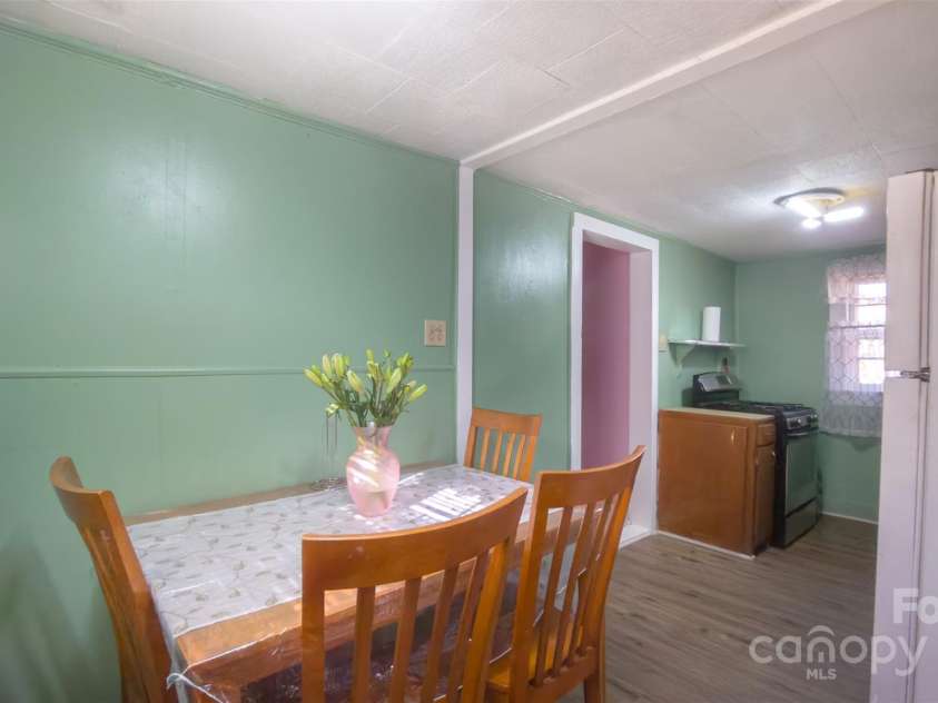 213 Bakery Lane, Statesville, NC 28677.  MLS# CAR4332534, YatesRealty ID 3336. 