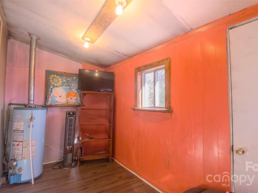 213 Bakery Lane, Statesville, NC 28677.  MLS# CAR4332534, YatesRealty ID 3336. 
