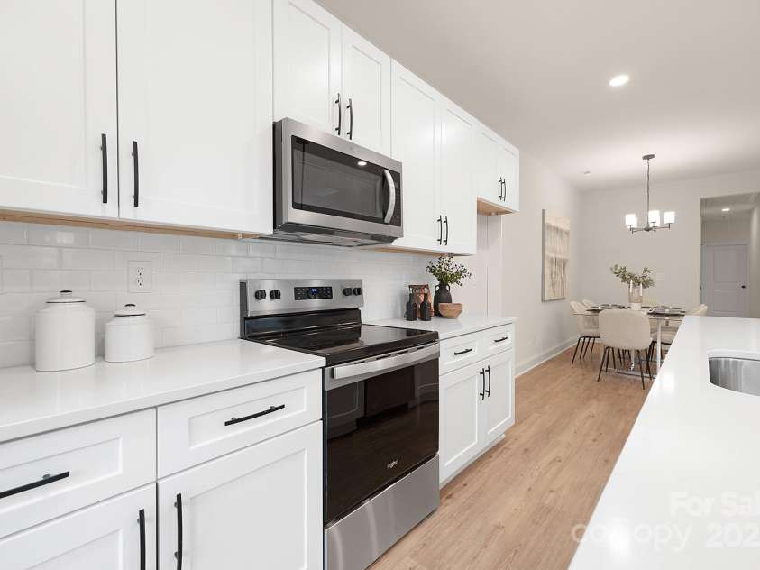 2425 Toddville Road, Charlotte, NC 28214.  MLS# CAR4294550, YatesRealty ID 33360. 