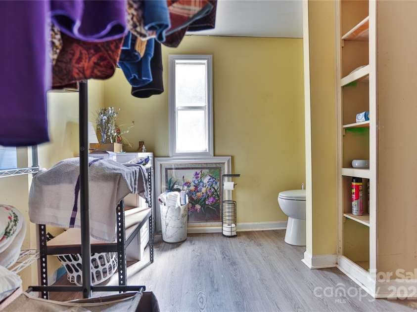 500 White Jenkins Road, Bessemer City, NC 28016.  MLS# CAR4294740, YatesRealty ID 33361. 