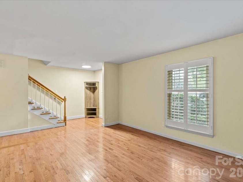 6740 Constitution Lane, Charlotte, NC 28210.  MLS# CAR4390760, YatesRealty ID 33361. 