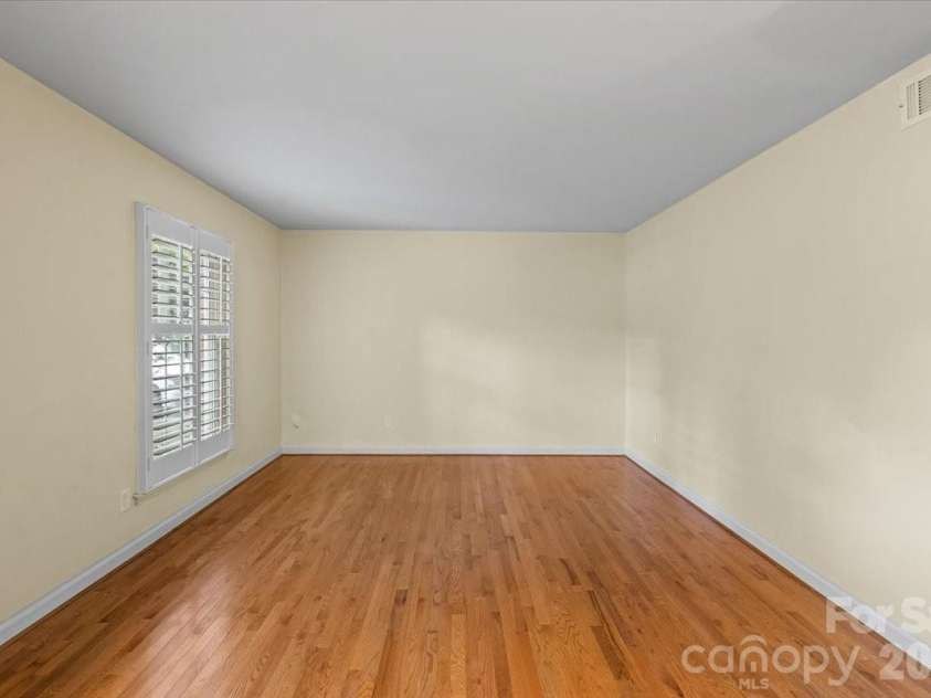 6740 Constitution Lane, Charlotte, NC 28210.  MLS# CAR4390760, YatesRealty ID 33361. 