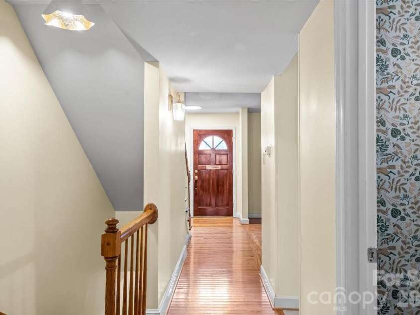 6740 Constitution Lane, Charlotte, NC 28210.  MLS# CAR4390760, YatesRealty ID 33361. 