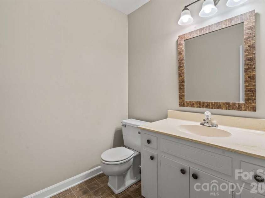 6740 Constitution Lane, Charlotte, NC 28210.  MLS# CAR4390760, YatesRealty ID 33361. 
