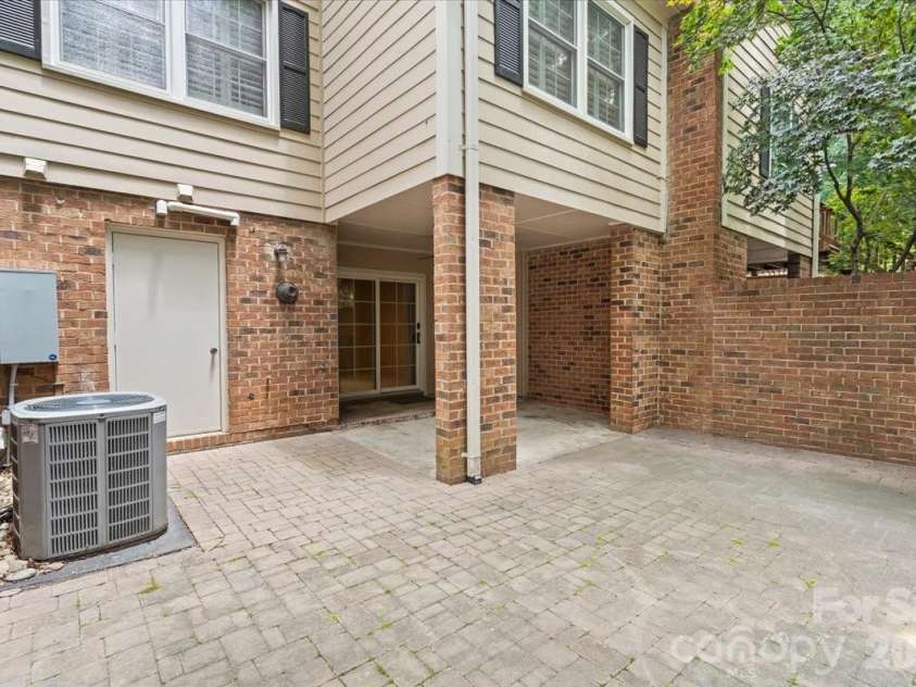 6740 Constitution Lane, Charlotte, NC 28210.  MLS# CAR4390760, YatesRealty ID 33361. 