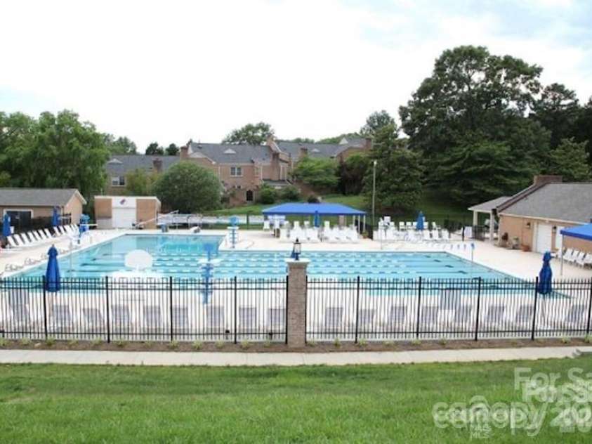 6740 Constitution Lane, Charlotte, NC 28210.  MLS# CAR4390760, YatesRealty ID 33361. 