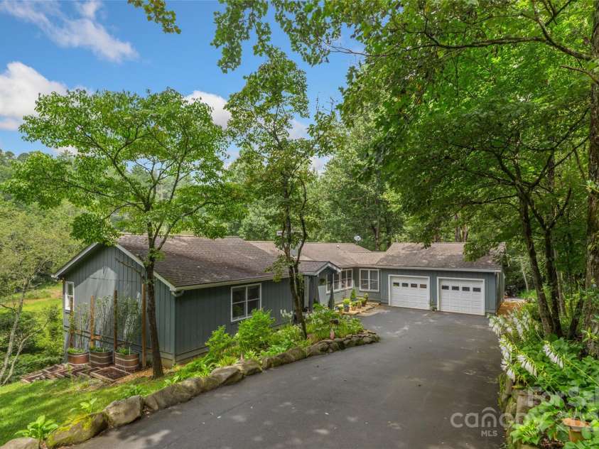 3175 Clear Creek Road, Highlands, NC 28741.  MLS# CAR4291858, YatesRealty ID 33362. 