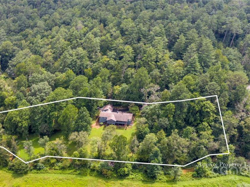 3175 Clear Creek Road, Highlands, NC 28741.  MLS# CAR4291858, YatesRealty ID 33362. 