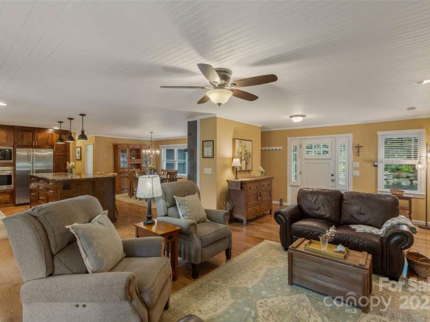 3175 Clear Creek Road, Highlands, NC 28741.  MLS# CAR4291858, YatesRealty ID 33362. 
