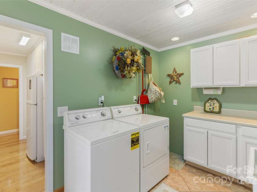 3175 Clear Creek Road, Highlands, NC 28741.  MLS# CAR4291858, YatesRealty ID 33362. 