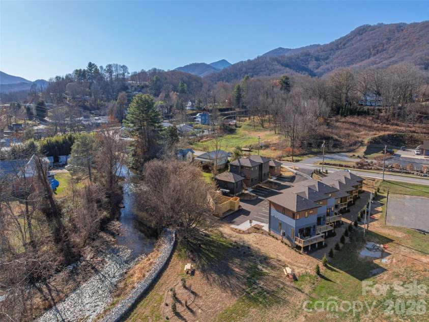 41 Leap Frog Park, Waynesville, NC 28786.  MLS# CAR4207003, YatesRealty ID 33363. 