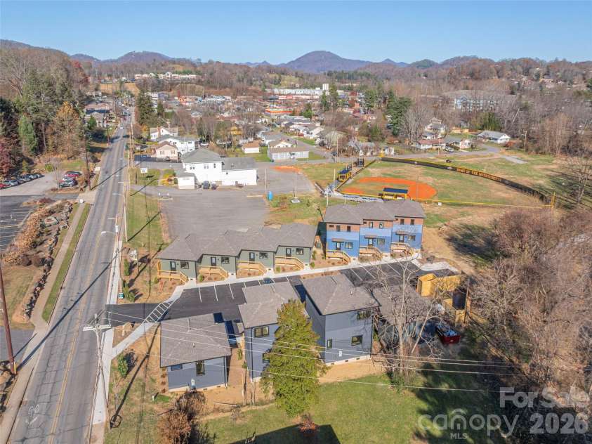 41 Leap Frog Park, Waynesville, NC 28786.  MLS# CAR4207003, YatesRealty ID 33363. 