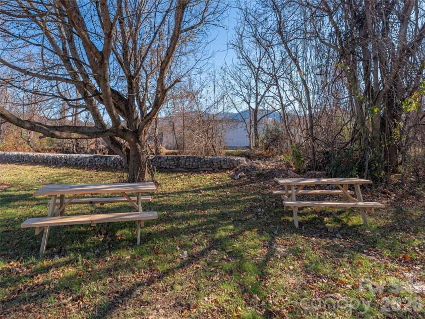 41 Leap Frog Park, Waynesville, NC 28786.  MLS# CAR4207003, YatesRealty ID 33363. 