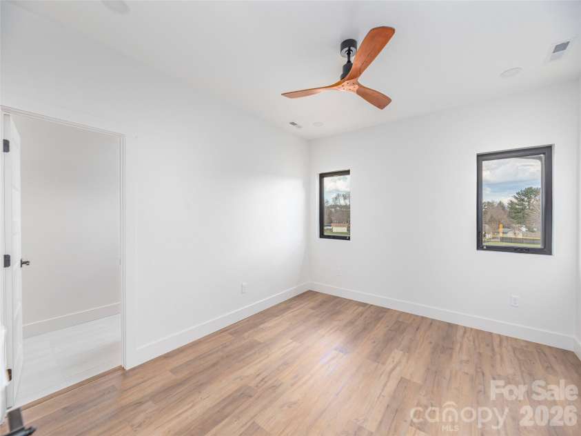 41 Leap Frog Park, Waynesville, NC 28786.  MLS# CAR4207003, YatesRealty ID 33363. 