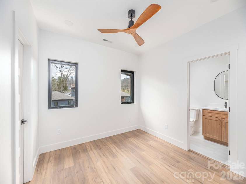 41 Leap Frog Park, Waynesville, NC 28786.  MLS# CAR4207003, YatesRealty ID 33363. 