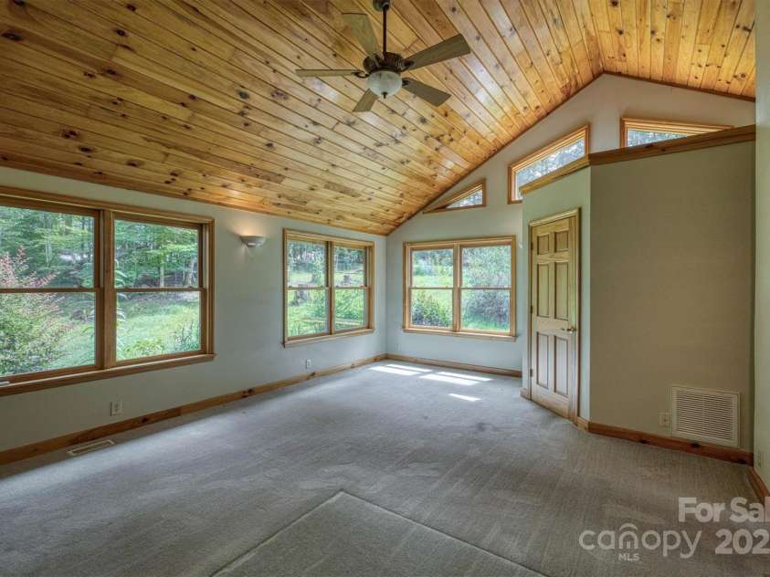 1044 Belvidere Lane, Morganton, NC 28655.  MLS# CAR4290111, YatesRealty ID 33364. 