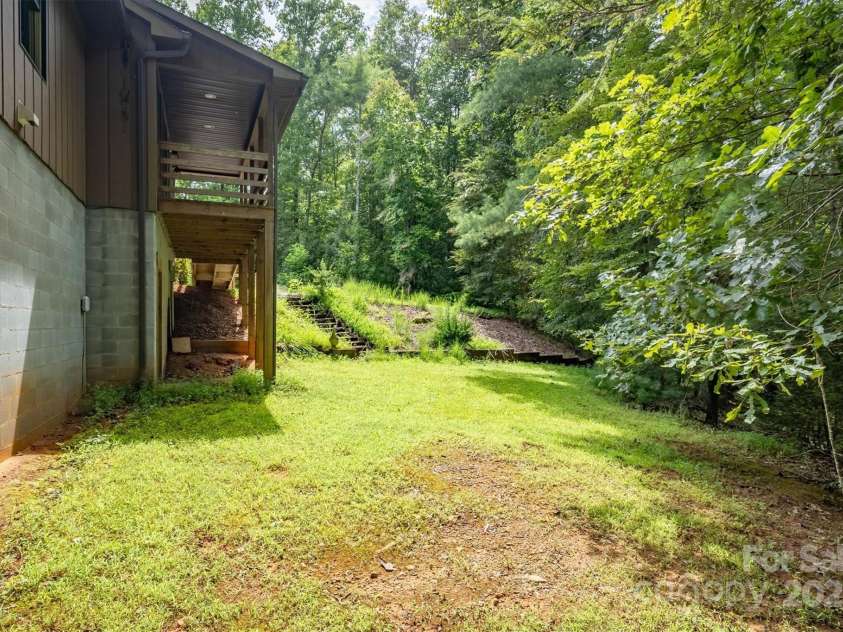 1044 Belvidere Lane, Morganton, NC 28655.  MLS# CAR4290111, YatesRealty ID 33364. 