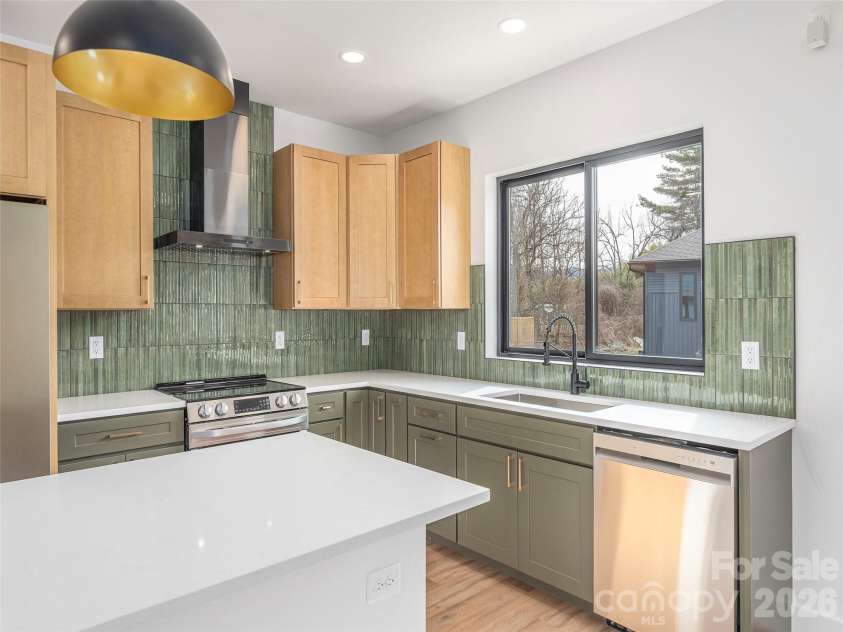 35 Leap Frog Park, Waynesville, NC 28786.  MLS# CAR4239027, YatesRealty ID 33364. 