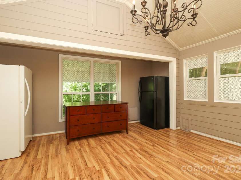 2810 Ashley Arbor Drive, Fort Mill, SC 29715.  MLS# CAR4283405, YatesRealty ID 33365. Sunroom