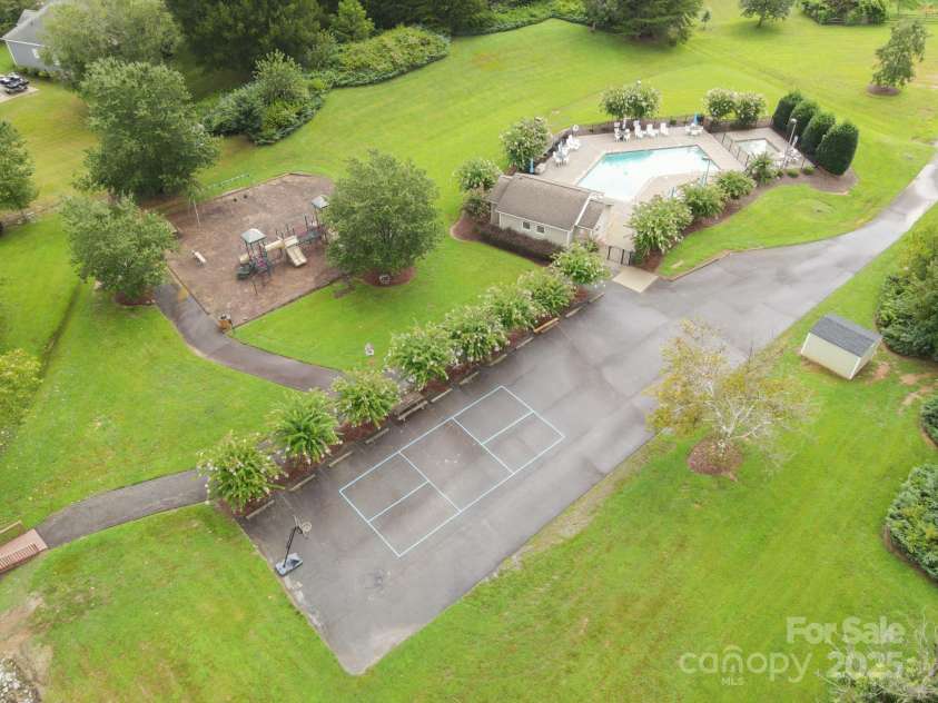13118 Willow Breeze Lane, Huntersville, NC 28078.  MLS# CAR4291131, YatesRealty ID 33366. Common area 1