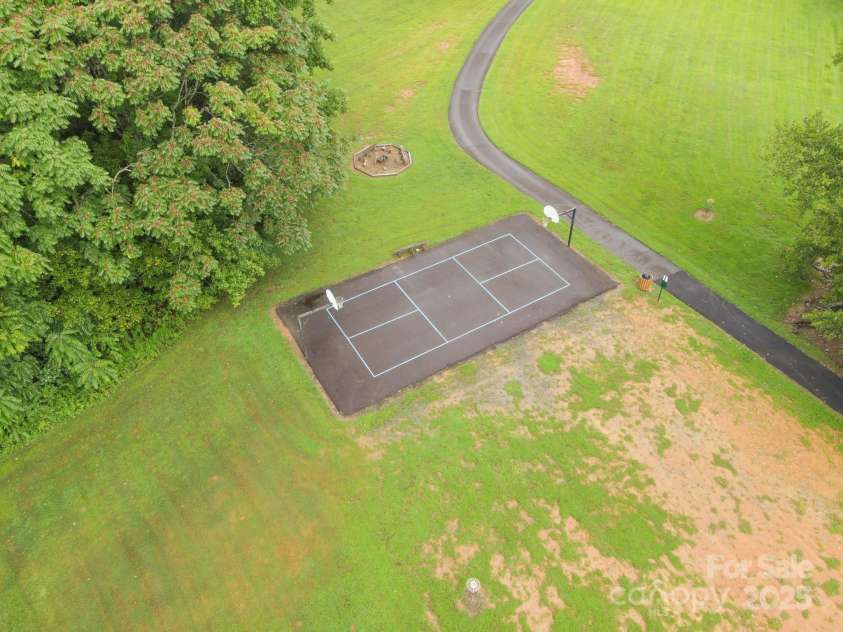 13118 Willow Breeze Lane, Huntersville, NC 28078.  MLS# CAR4291131, YatesRealty ID 33366. Common area 2