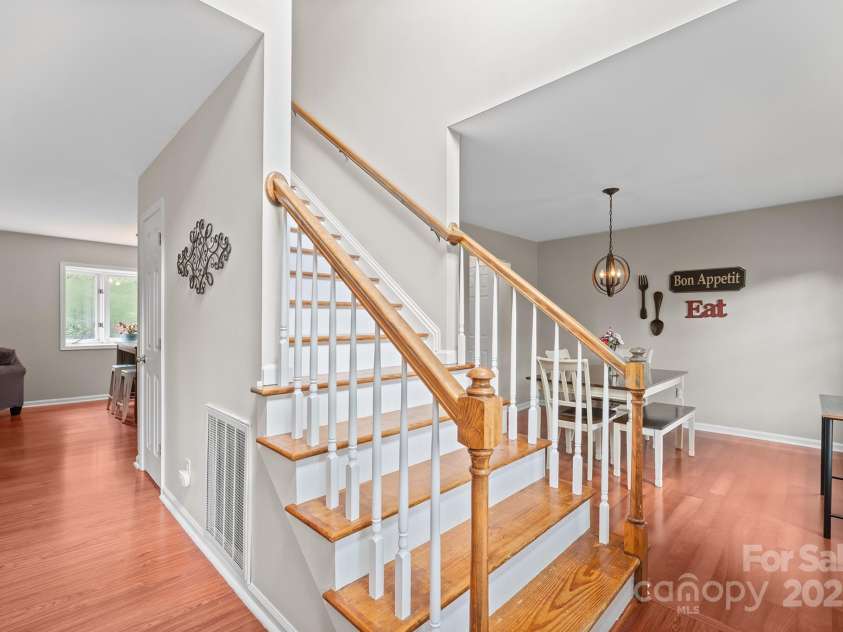 13118 Willow Breeze Lane, Huntersville, NC 28078.  MLS# CAR4291131, YatesRealty ID 33366. Entryway