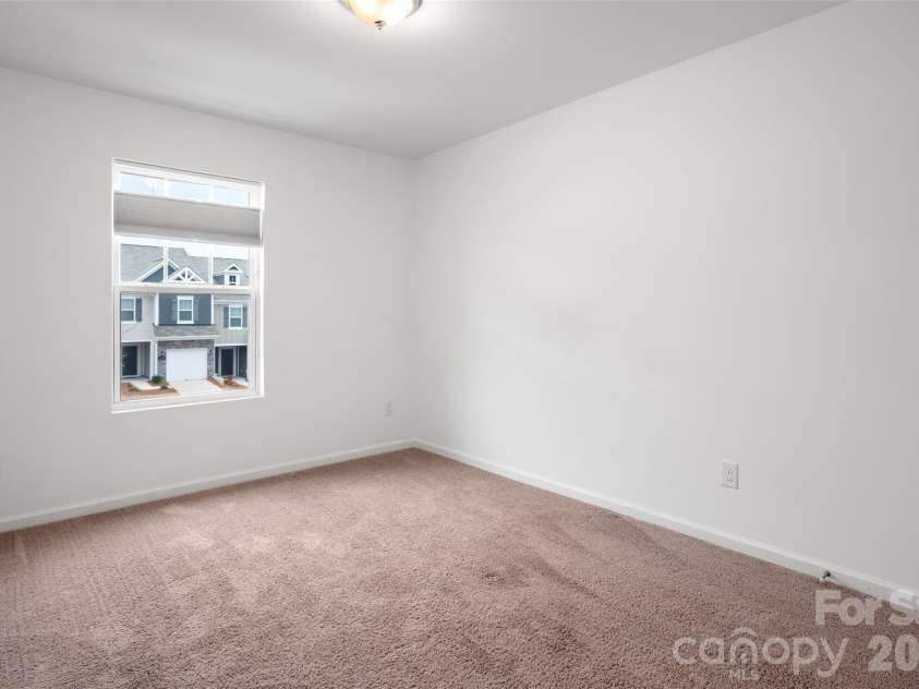 215 Harpers Run Lane, Matthews, NC 28104.  MLS# CAR4336514, YatesRealty ID 33366. 3rd bedroom