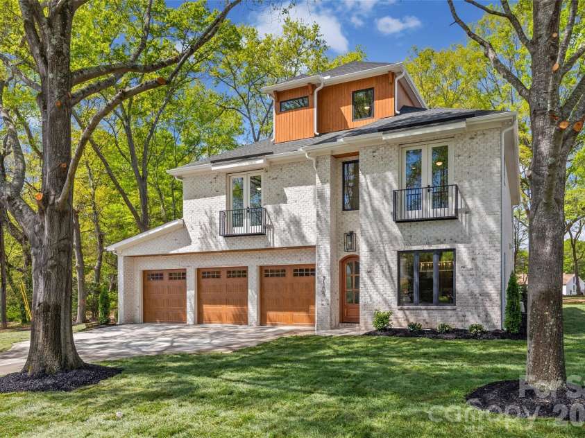 7105 Essington Drive, Charlotte, NC 28270.  MLS# CAR4356237, YatesRealty ID 33367. 