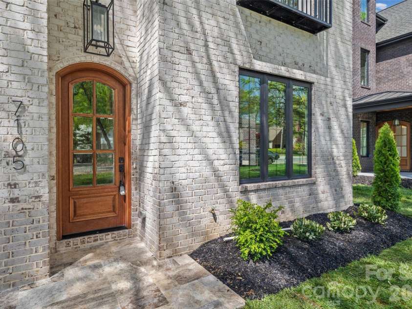 7105 Essington Drive, Charlotte, NC 28270.  MLS# CAR4356237, YatesRealty ID 33367. 