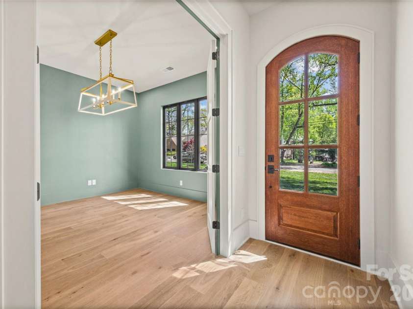 7105 Essington Drive, Charlotte, NC 28270.  MLS# CAR4356237, YatesRealty ID 33367. 