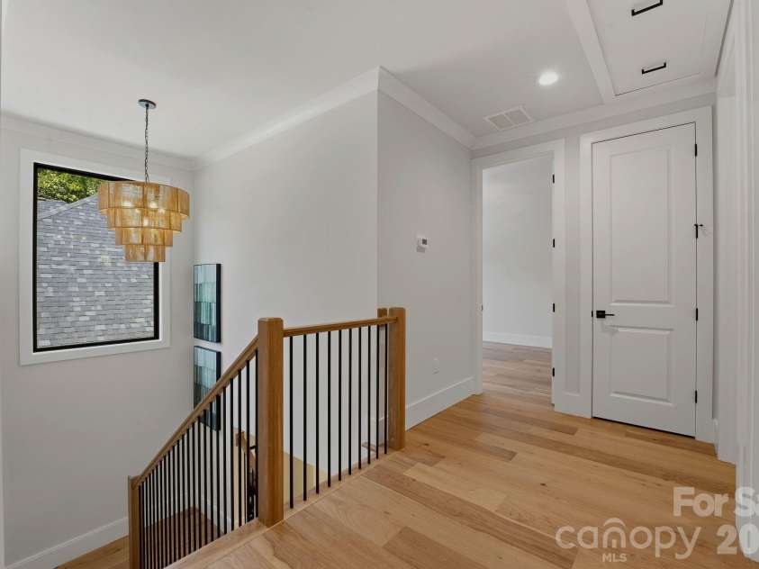 4645 Connecting Road, Charlotte, NC 28209.  MLS# CAR4371375, YatesRealty ID 33368. 