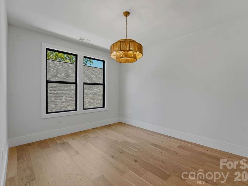 4645 Connecting Road, Charlotte, NC 28209.  MLS# CAR4371375, YatesRealty ID 33368. 