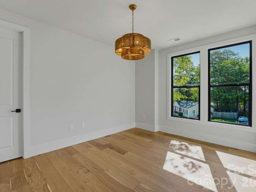 4645 Connecting Road, Charlotte, NC 28209.  MLS# CAR4371375, YatesRealty ID 33368. 