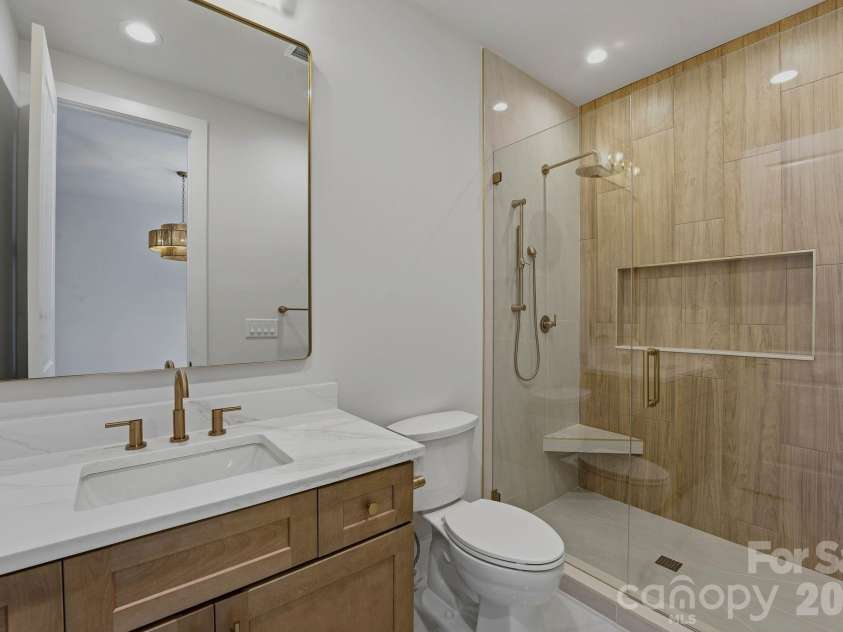 4645 Connecting Road, Charlotte, NC 28209.  MLS# CAR4371375, YatesRealty ID 33368. 