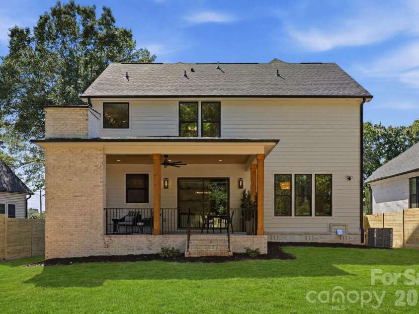 4645 Connecting Road, Charlotte, NC 28209.  MLS# CAR4371375, YatesRealty ID 33368. 