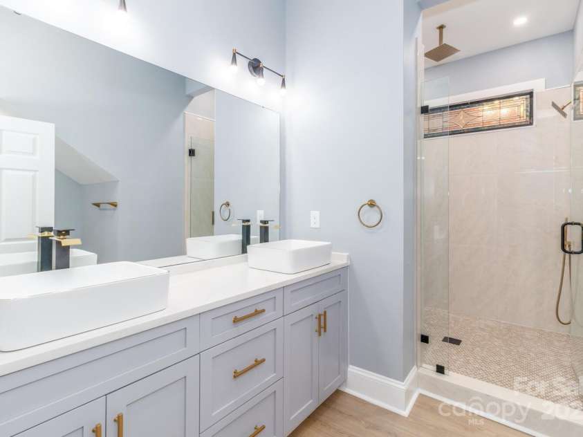 309 Ross Street, Marshville, NC 28103.  MLS# CAR4285303, YatesRealty ID 33369. Bathroom #2