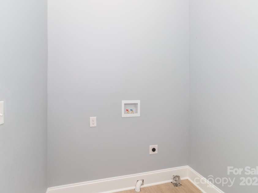 309 Ross Street, Marshville, NC 28103.  MLS# CAR4285303, YatesRealty ID 33369. Laundry