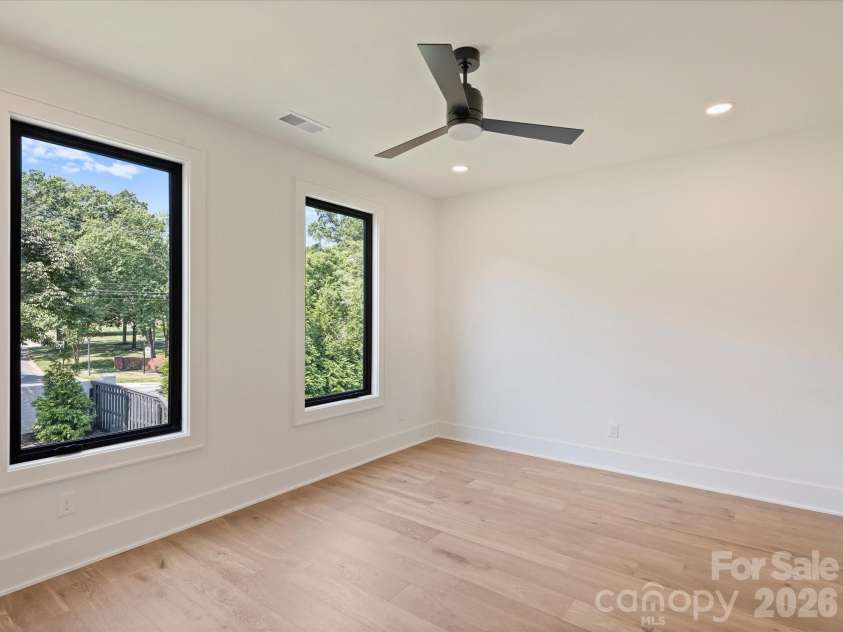 927 Laurel Creek Lane, Charlotte, NC 28211.  MLS# CAR4370623, YatesRealty ID 33369. 3rd bedroom